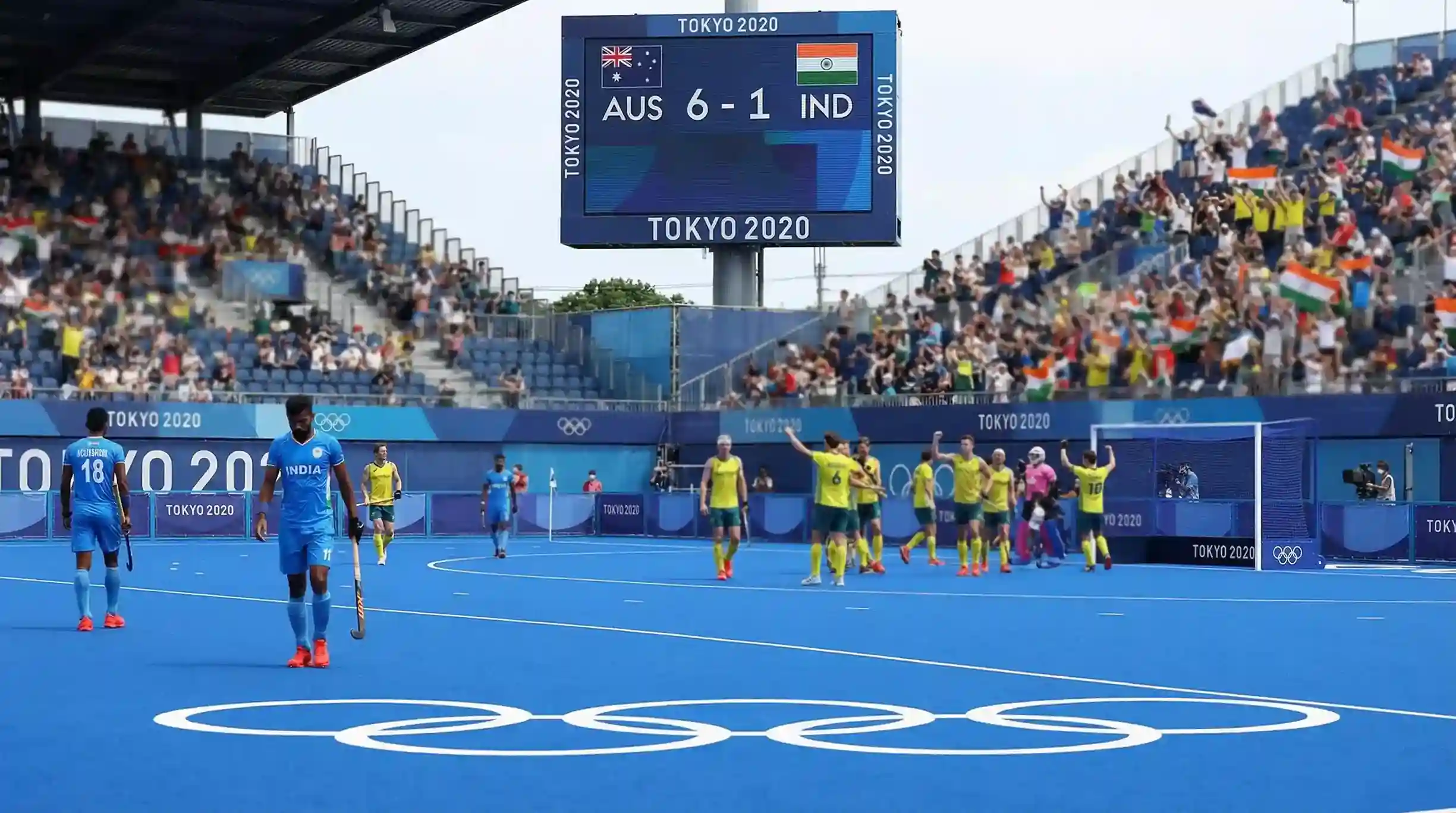 Olympische hockeywedstrijd met groot scoreverschil op het scorebord