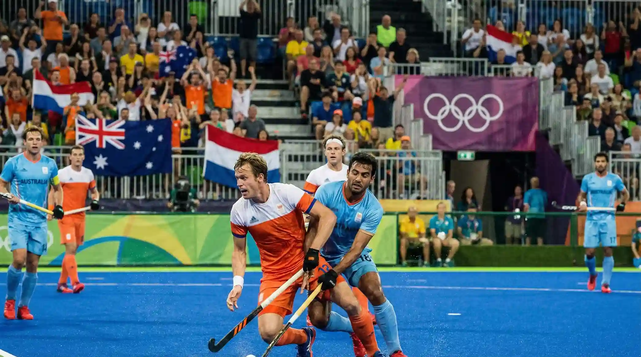 Spannende olympische hockeywedstrijd met intensief publiek